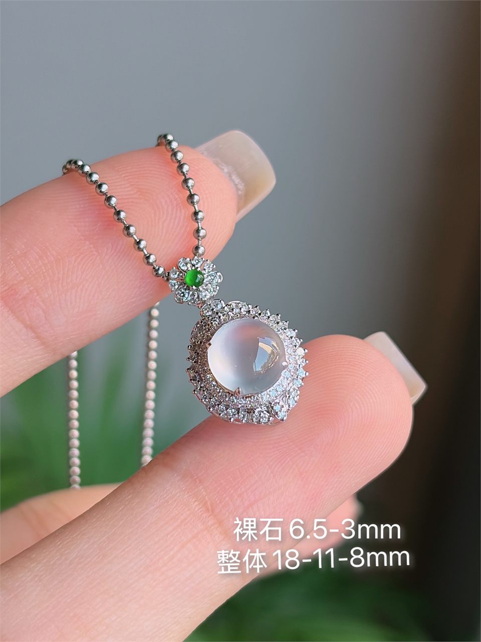 18K gold jadeite pendant by Azhu Store